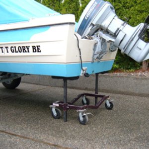 Stern Dolly. The post supports clear the ground by 1/4"
