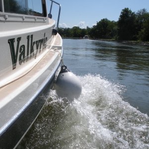 Media 'Heading east on a calm morning.' in album 'C-Dorys leaving the lock.'