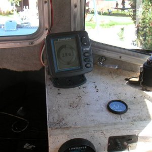 Lowrance X-52 installed