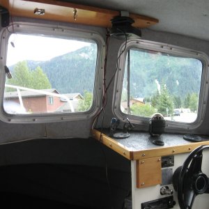 Helm Far