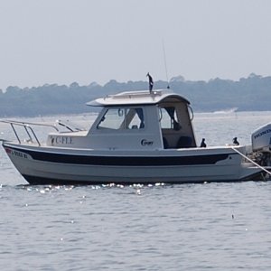 C-FLE at anchor Nassau Sound