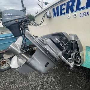 Media '' in album 'previous boat, 1988 22ft smokercraft with a 3.0 omc cobra.  We got Hammerhead because this boat was a maintenance nightmare and I was tired of working on it...  It was a cool boat once it was running good'