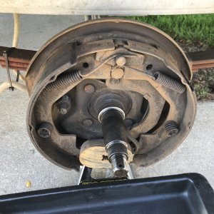 Media 'Electric Trailer Brakes after 2 years' in album 'DexterElectricBrakeDrum after 3rd season'