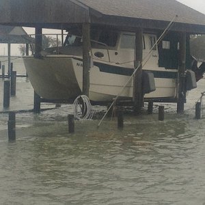 Media 'High Tide Yesterday Sunday 10/28' in album 'A nice pier, about 95\' long, 5\' MLW but the boat has to stay in the water'
