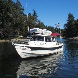 Rock-C completes the passage through the cut, Thetis Island.