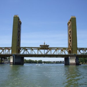 Media 'Tower Bridge Sacramento
6-8-08' in album '5-12-07 sturgeon 46 incher
(photo compliments of TyBoo)'