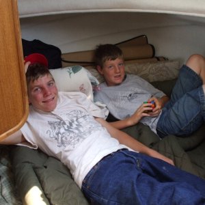 Media 'Kicking back while en-route' in album '5-12-07 sturgeon 46 incher
(photo compliments of TyBoo)'