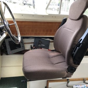 Helm Seat1