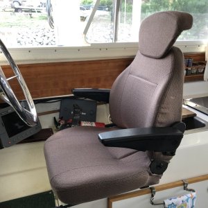 Helm Seat3
