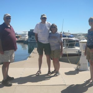 Arrival at Wahweap Marina after a long drive from California. Chris (Rena Verde), Nick & Marcia (Valkyrie) and Diane (Lighthouse Express)