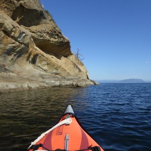 Out at the entrance to Fossil Bay, more sandstone formations