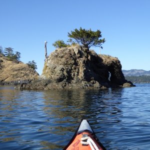 Instead paddled north to the aptly named "Elephant Rock"