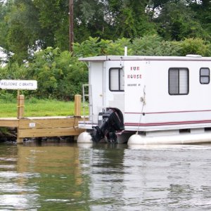 The C-Dory floatilla was so famous that a bridge keeper's wife put this message up for us.