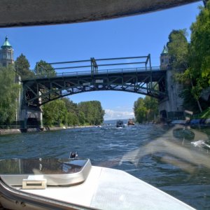 Montlake bridge heading east. Already getting busy at 10 AM