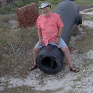 Media '25 ton 15" smooth bore cannon' in album 'Duffy giving me a smooch'