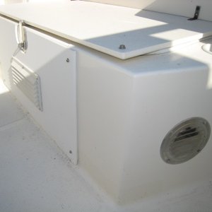 Media 'Genset air intake' in album 'Lazy Susan on Lift - side'