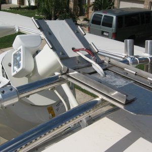 Media 'Mounting plate detail' in album 'Radar mount with docking lights'