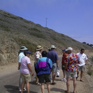 Catalina 2007 - Ok, which way do we go now.
from left- PJ, Sue, John, Robin, Jim, Ron, Kathy, Joel and Scott