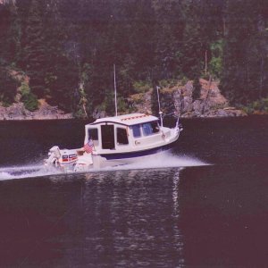 Media 'Chalen 05.' in album 'Lake Chelan 05. Doing her best.'