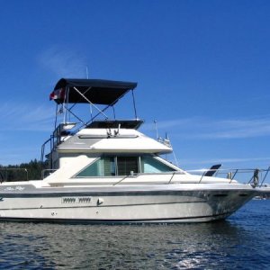 Sea Ray 265 Sedan Sistership at LaConner