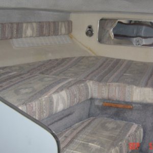 Media 'V-Berth / Bench Seat (Convertible)' in album 'Sea Ray 265 Sedan Sistership at LaConner'