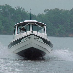 (Byrdman) Jabez coming up AL River behind Halcyon