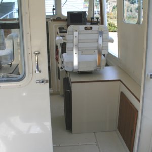 E-cabinet helm