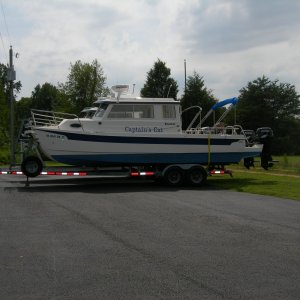 EZ Loader with CAPTAIN\'S CAT