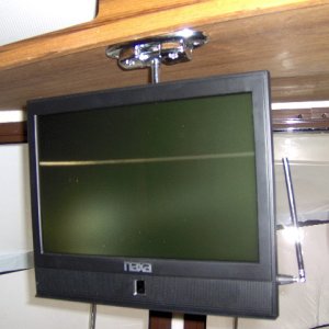 Tv down 13.5 inch