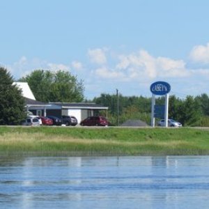 Media 'Casey's an excellent breakfast spot and also sells terrific pies. They have a dock out on the river' in album 'Kiwanis Campground in St.Andrews,N.B.'