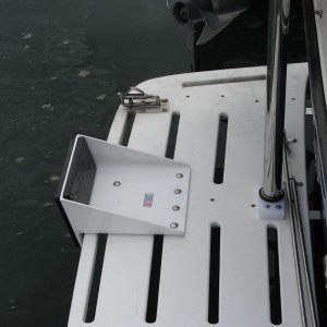 Media 'Swim Step motor mount' in album 'Coho - just over 10 pounds - caught at Scatchett Head 09 17 07'