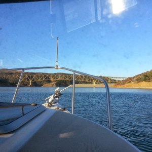 Media 'Lake Sonoma' in album 'Lake Sonoma'