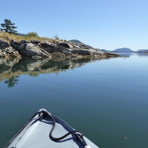Exploring the Octopus Islands via dinghy