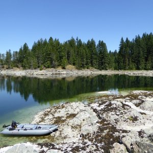 Exploring the Octopus Islands via dinghy