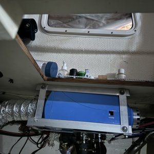 good view of heater mount