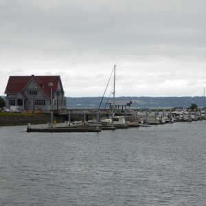 Media 'The Everett north basin visitor moorage.' in album 'Tuesday afternoon departure for week-long trip, 7-17-18'