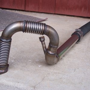 (Bob Cat) 1/4\" raw water injection cools and silences