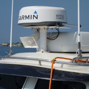 Prior radar + platform mount that broke off near base, toppling it all over the side while trailering.  Lucky the radar spun right up on the new Seaview strut!!