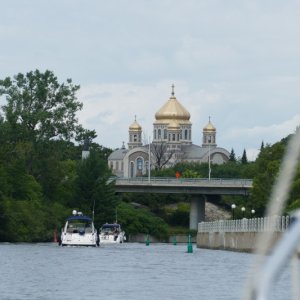 Approaching Ottawa on the Rideau canal with our Locking Buddies.