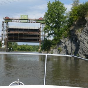 Erie canal Guard Gate 2, allows portions of canals to be isolated in case of ice floes, flooding, a lock giving way etc