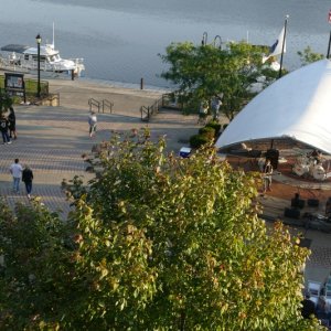 Erie canal, Amsterdam city dock free concert and TomCat viewing