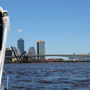 Approaching Jacksonville, FL and ancient rusted hulk creaky  CXS RR bridge that looks like something out of Star Wars