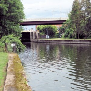 Rideau Lock wall resting spot (Canada Triangle Loop)