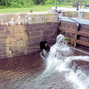 This is why a max 5 ft  draft is rec'd on the NY and Canada canals!  It may be less, we saw 2.6 feet in one lock exit.