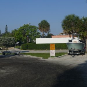 Lake Park Harbor Marina ramps/rig parking