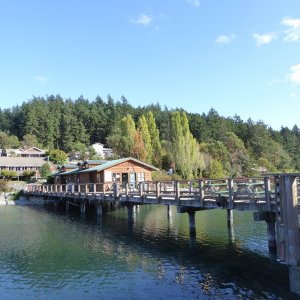 Deer Harbor store and laundry/shower facilities