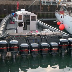 2000 hp RIB
Do you think this boat needs a kicker?
With a 6 gal poly tank, do you think he could back out of his birth?