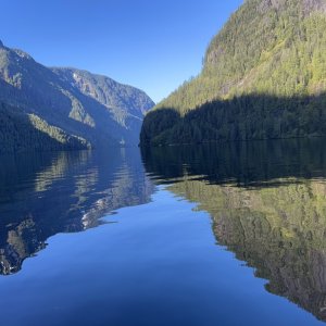 Media 'PLI in typical glassy calm' in album 'Head of PLI with Chatterbox Falls'