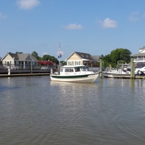 Media 'Skimmer Leaving Smithfeild Station' in album 'Battery Point Light'