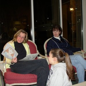 Cynthia(C-Lou), Carol & Jessica(SeaShift)
